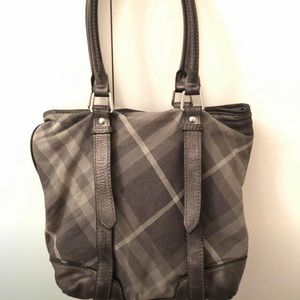 SALE🎉🛍Burberry Metallic Nova Bag $115